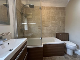 o_1iqje9f98bj1hf91jor1k3t1hi25