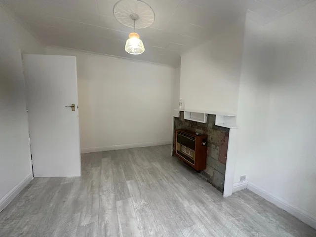 o_1iupbr7an1gplfoern1ckt1jje1